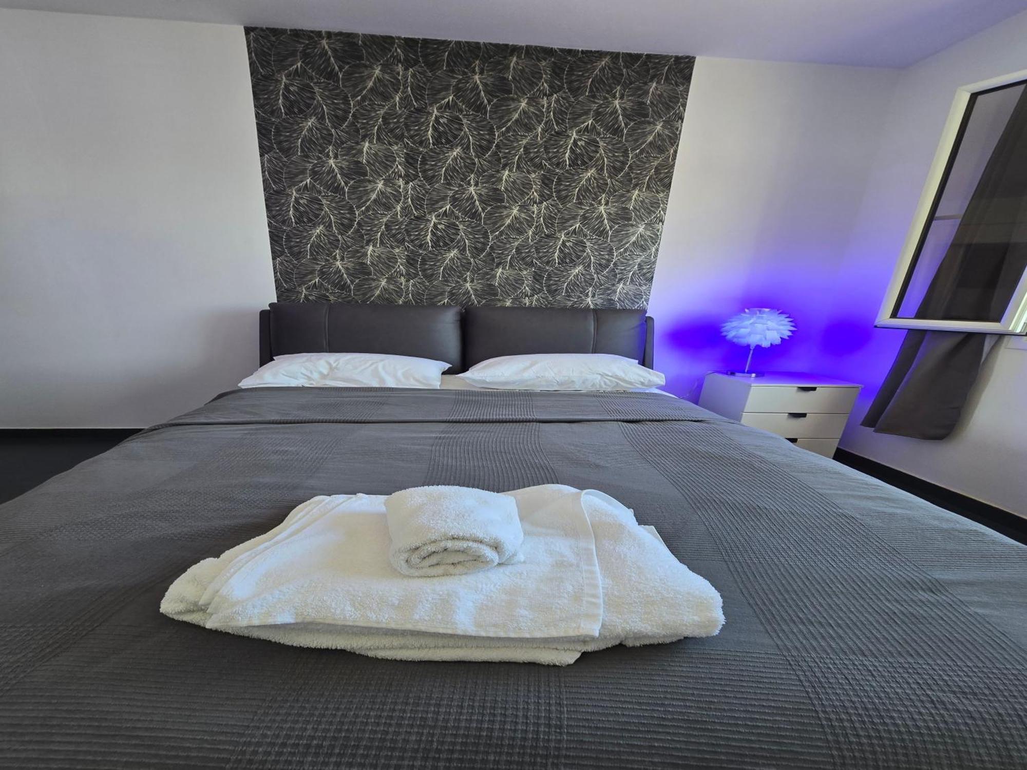 Golden Bay Deluxe Holiday Apartment Protaras Luaran gambar