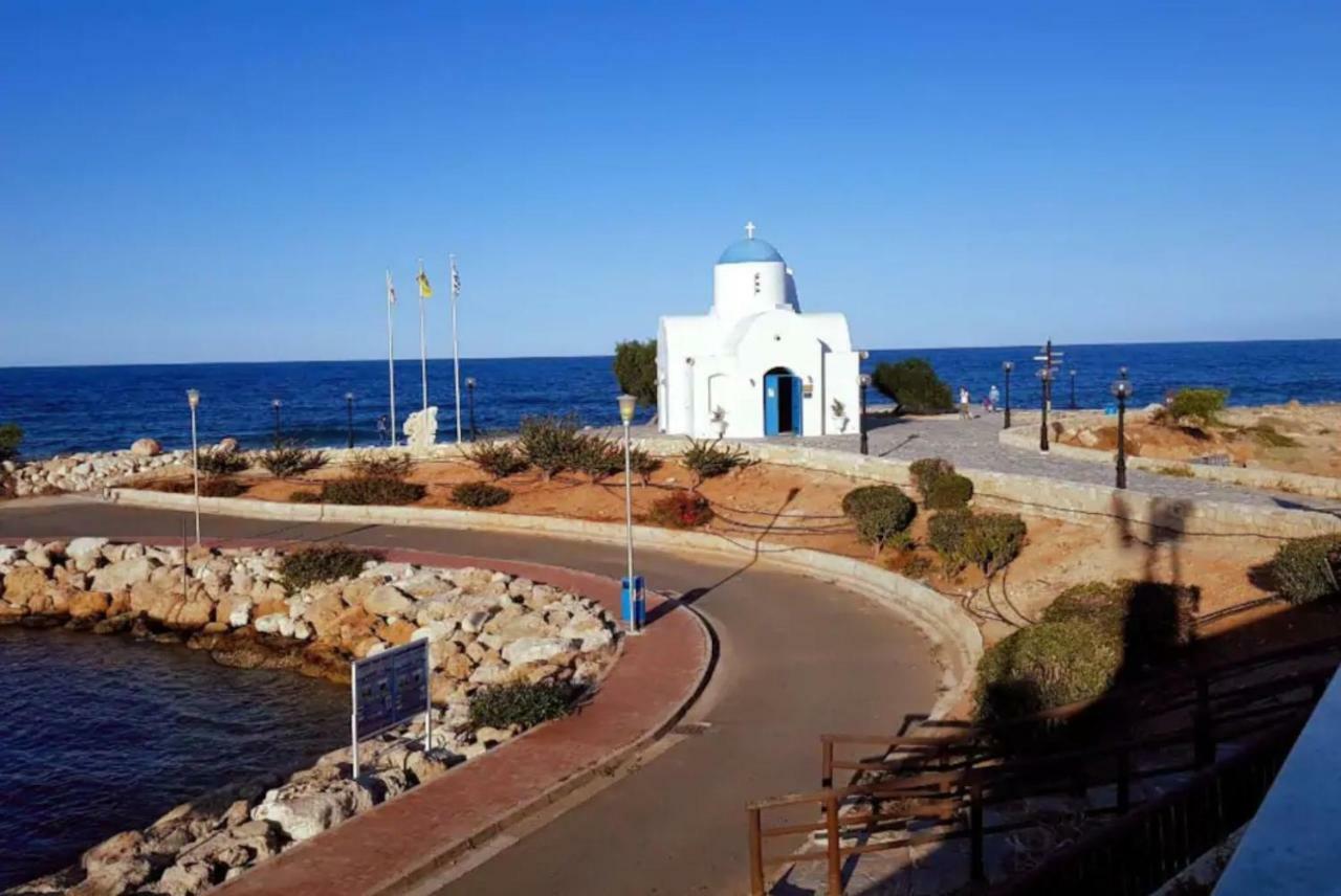Golden Bay Deluxe Holiday Apartment Protaras Luaran gambar