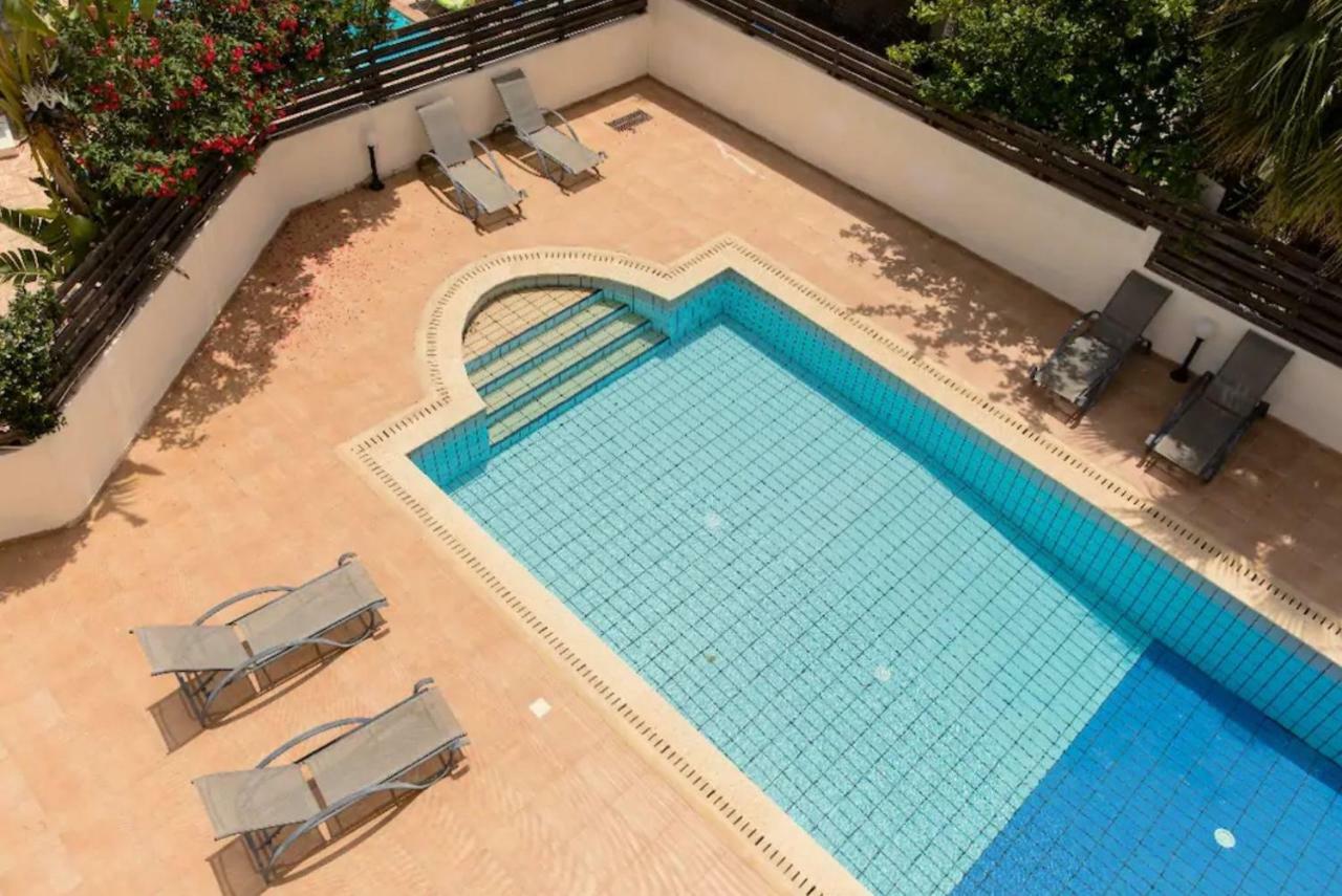 Golden Bay Deluxe Holiday Apartment Protaras Luaran gambar